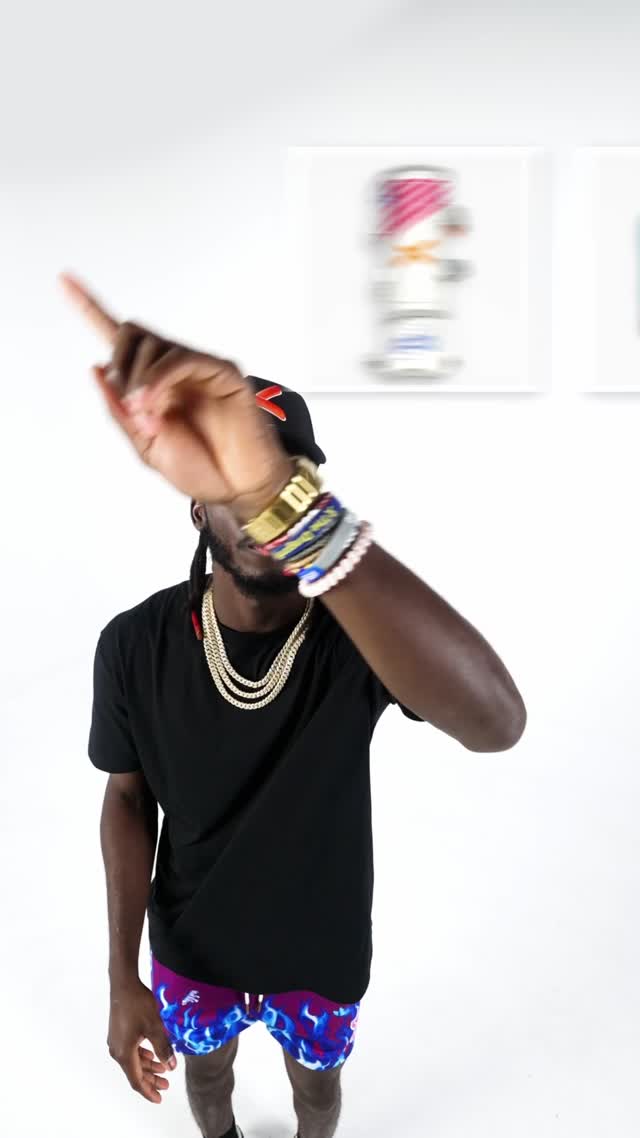Elly Swipe Video